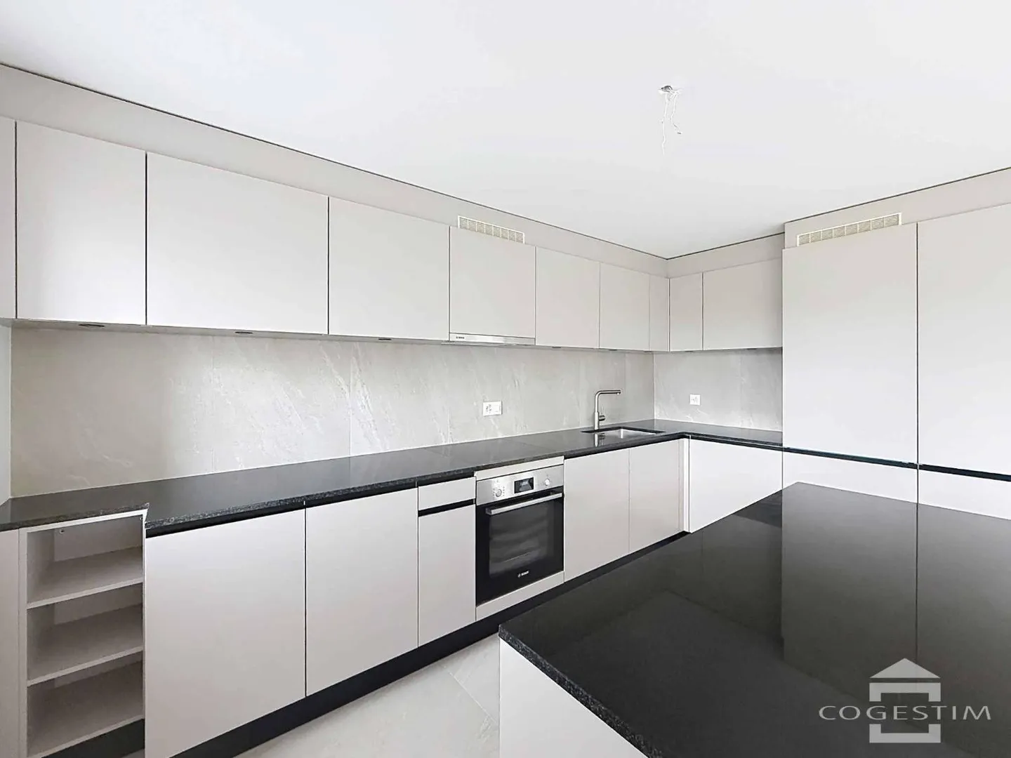 Appartement 4.5 pièces rénové - Photo 1 sur 10