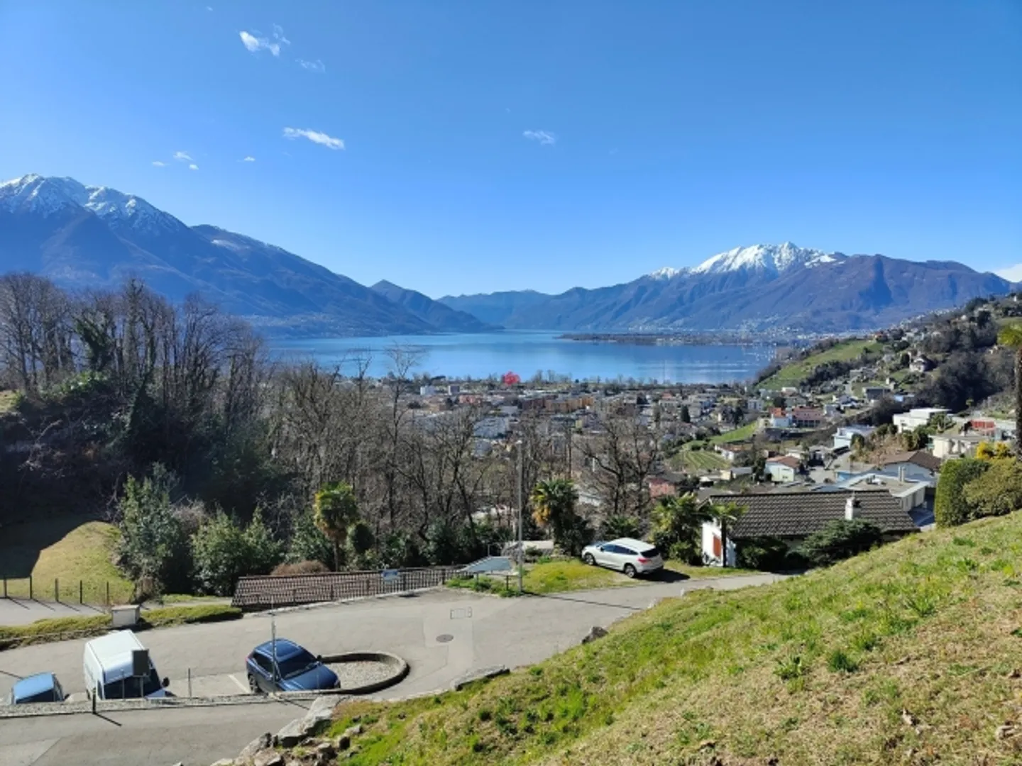 Traumlage m. Seeblick am Sonnenhang - Foto 1 von 12