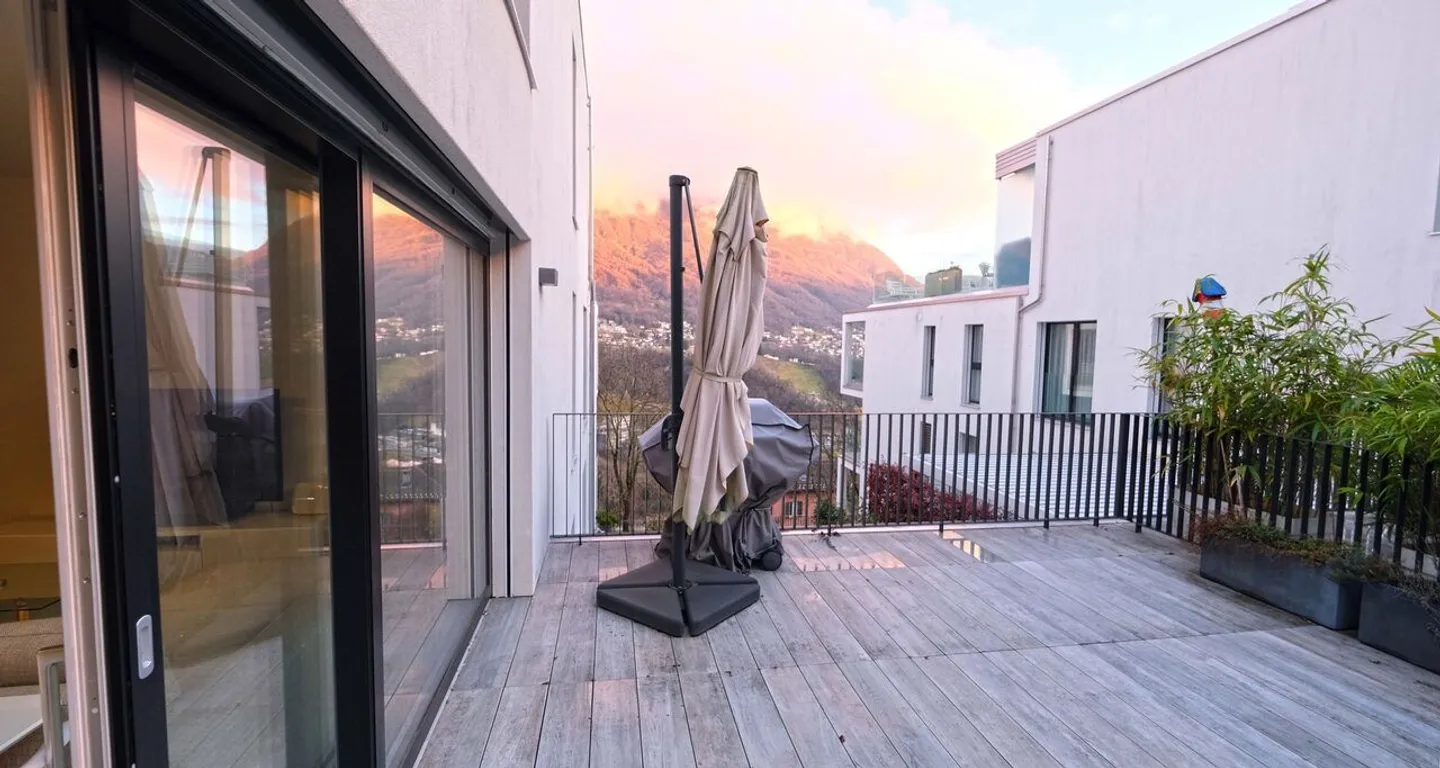 Appartamento 2,5 locali con grande terrazza - Foto 7 di 13