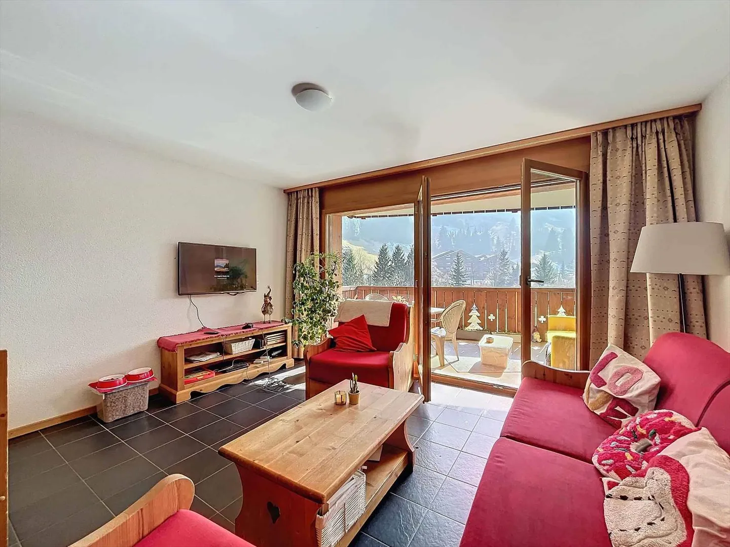 Appartamento luminoso di 2,5 locali con balcone - Foto 4 di 11