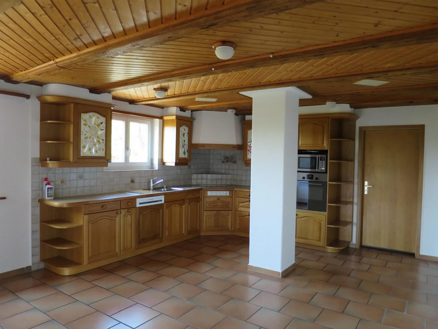 4 1/2-Zimmer Maisonette-Wohnung in 3-Familienhaus - Foto 1 von 15