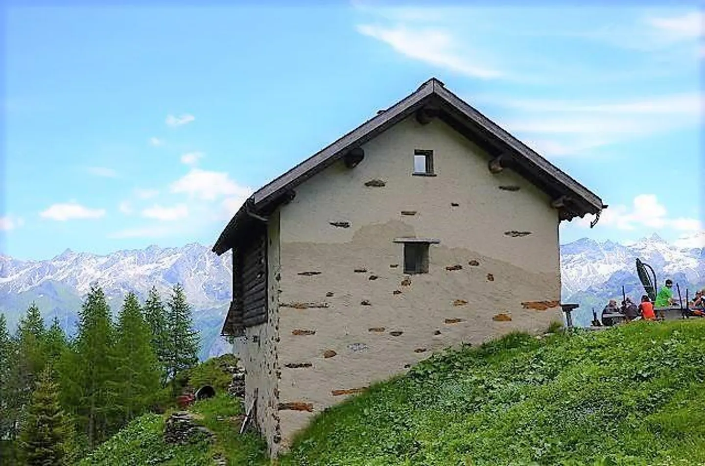 Schönes 3-stöckiges Rustico in sehr sonniger Lage mit Panoramablick... - Foto 2 von 30