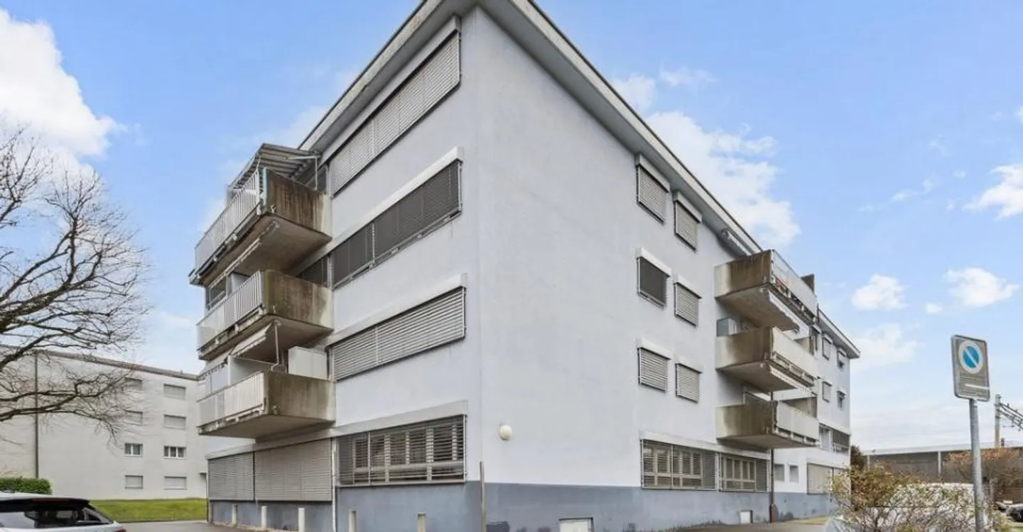 Bureaux spacieux à Ecublens - Photo 1 sur 8