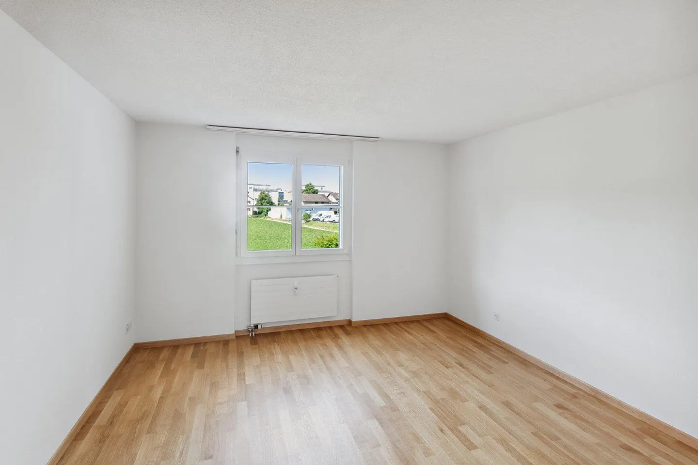 Spacious Family Apartment - Photo 6 of 7