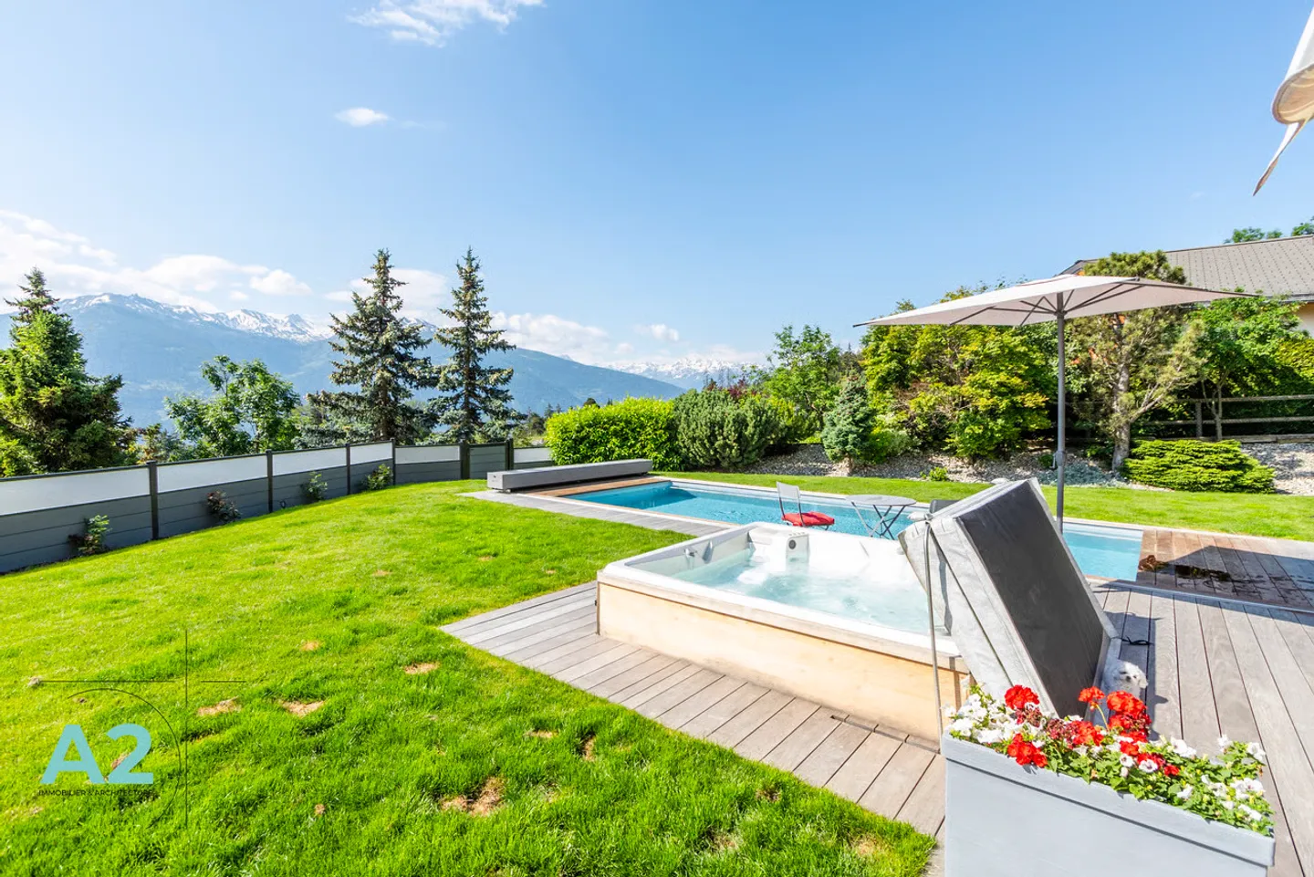 Chalet de standing de 9 pièces avec piscine extérieur et sauna - Foto 1 von 11