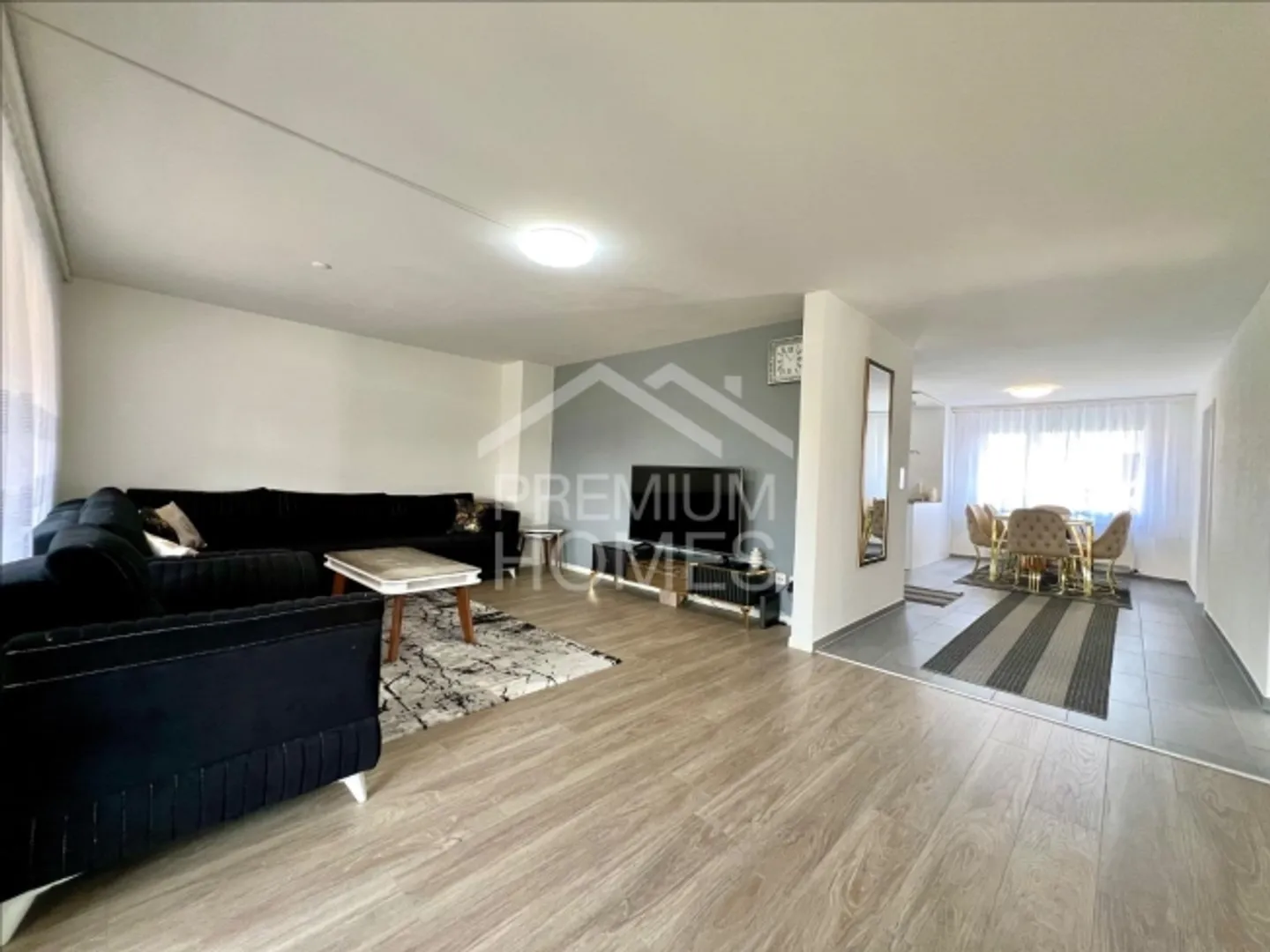 Family-friendly living in a prime location with a short school commute - Photo 3 of 4