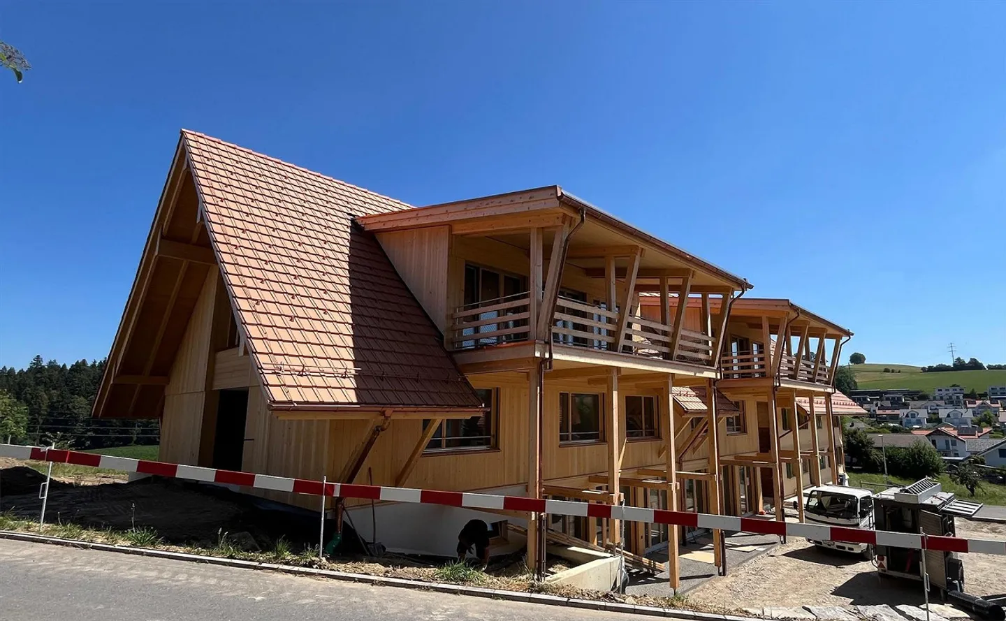 Appartement mansardé unique avec entrée privée et jardin de 180 m² - Photo 11 sur 11