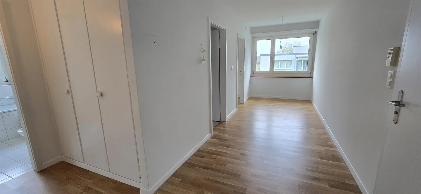 Attractive 3.5-room apartment in a quiet, sunny location - Photo 2 of 5