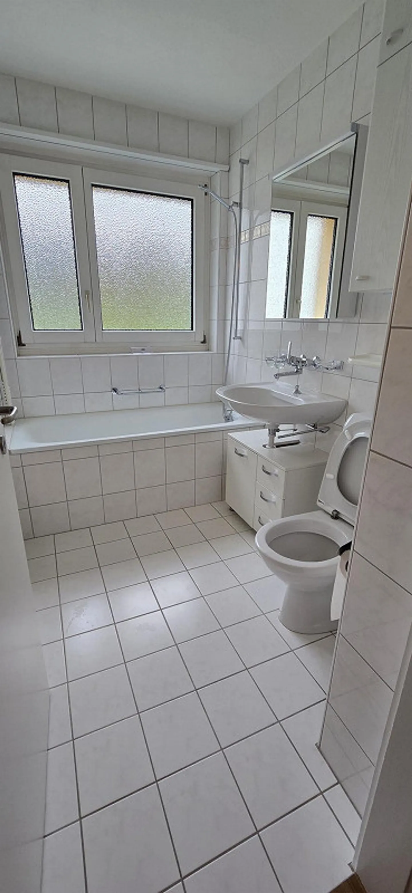 Attractive 3.5-room apartment in a quiet, sunny location - Photo 3 of 5