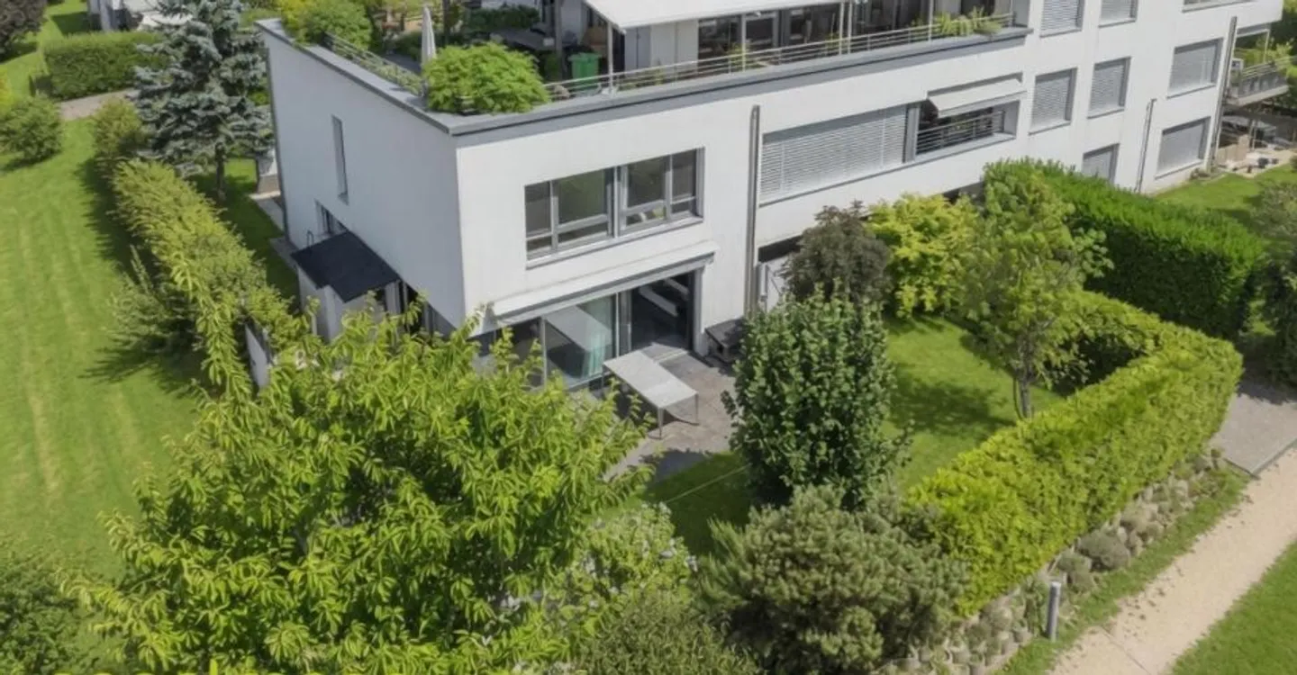 Geräumige Maisonette mit Seeblick - Foto 1 von 9