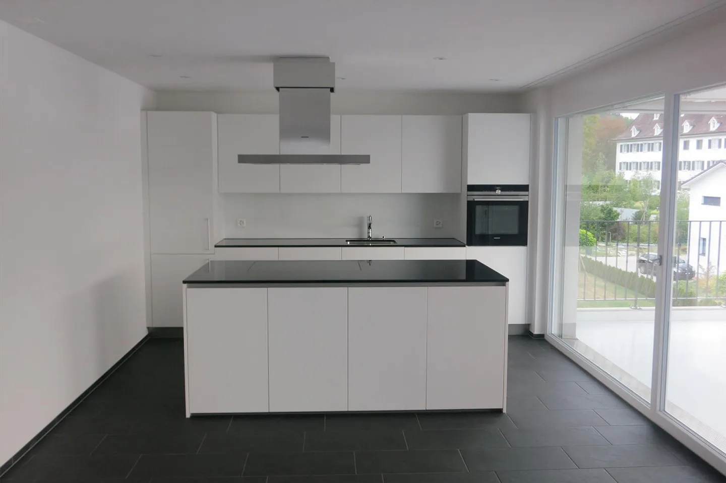 Wunderschöne 5.5-Zimmer-Wohnung mit grosser Terrasse zu vermieten - Foto 1 von 10