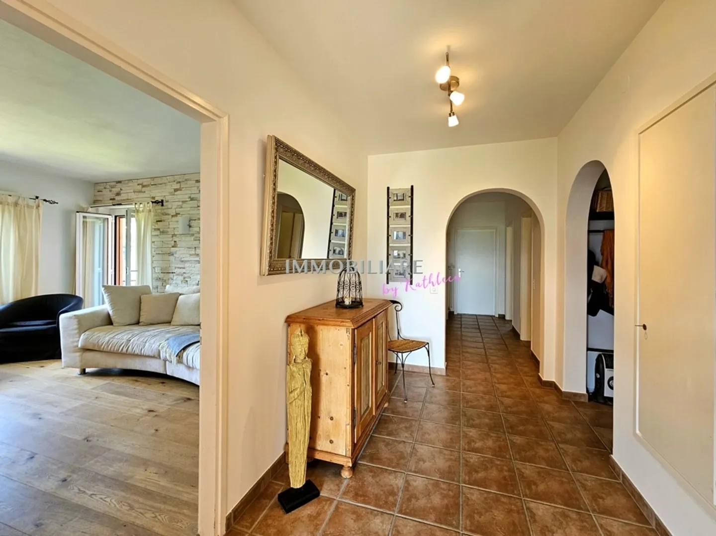 Holiday home with a view in a sunny, quiet location and building reserve - Photo 10 of 13