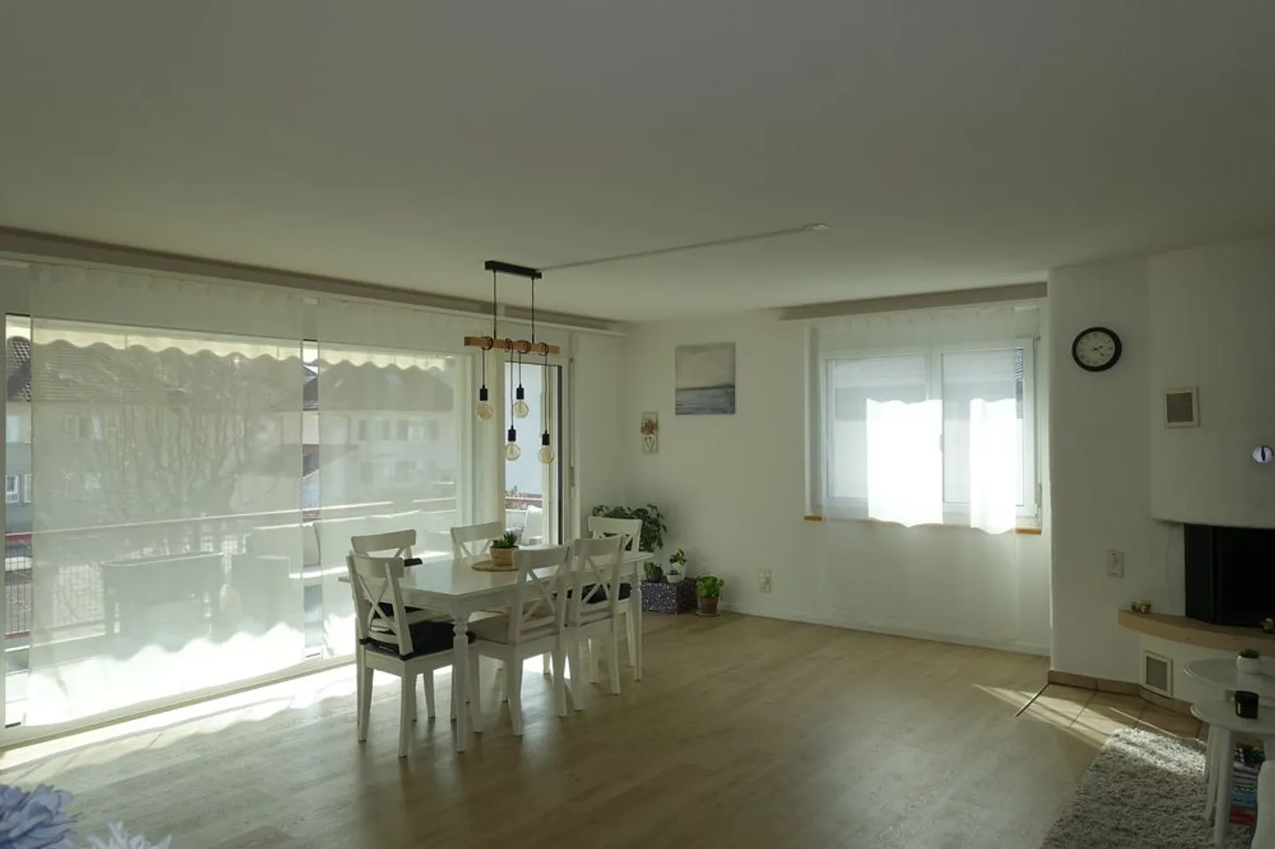 Bévilard - Magnificent 4.5-room apartment with balcony and covered parking space - Photo 2 of 11