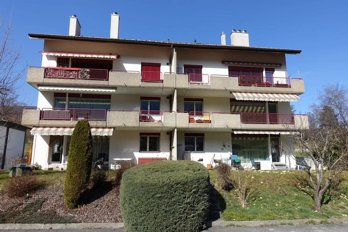 Bévilard - Magnificent 4.5-room apartment with balcony and covered parking space - Photo 11 of 11