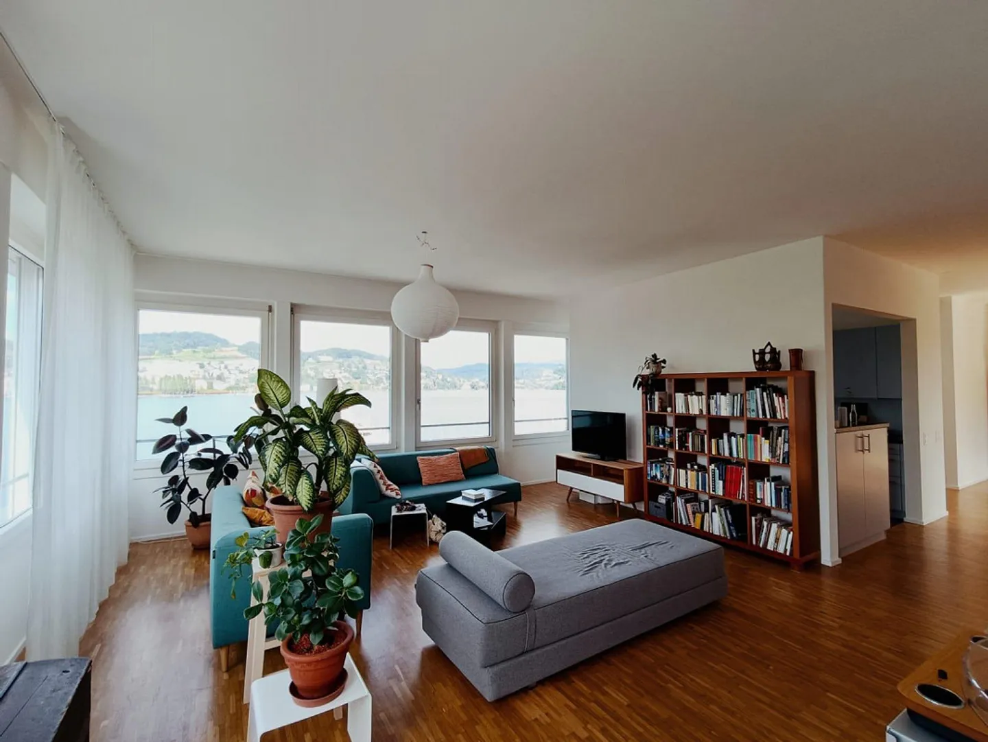Spacious Penthouse Apartment with View - Photo 2 of 9