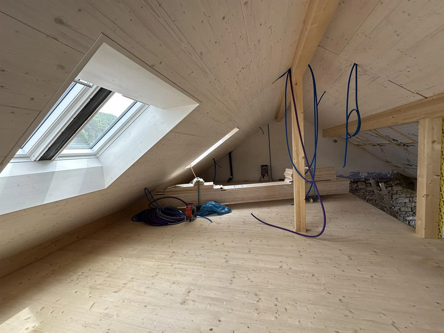 Esclusivo appartamento duplex di 4,5 locali con galleria nel centro del villaggio - Foto 4 di 7