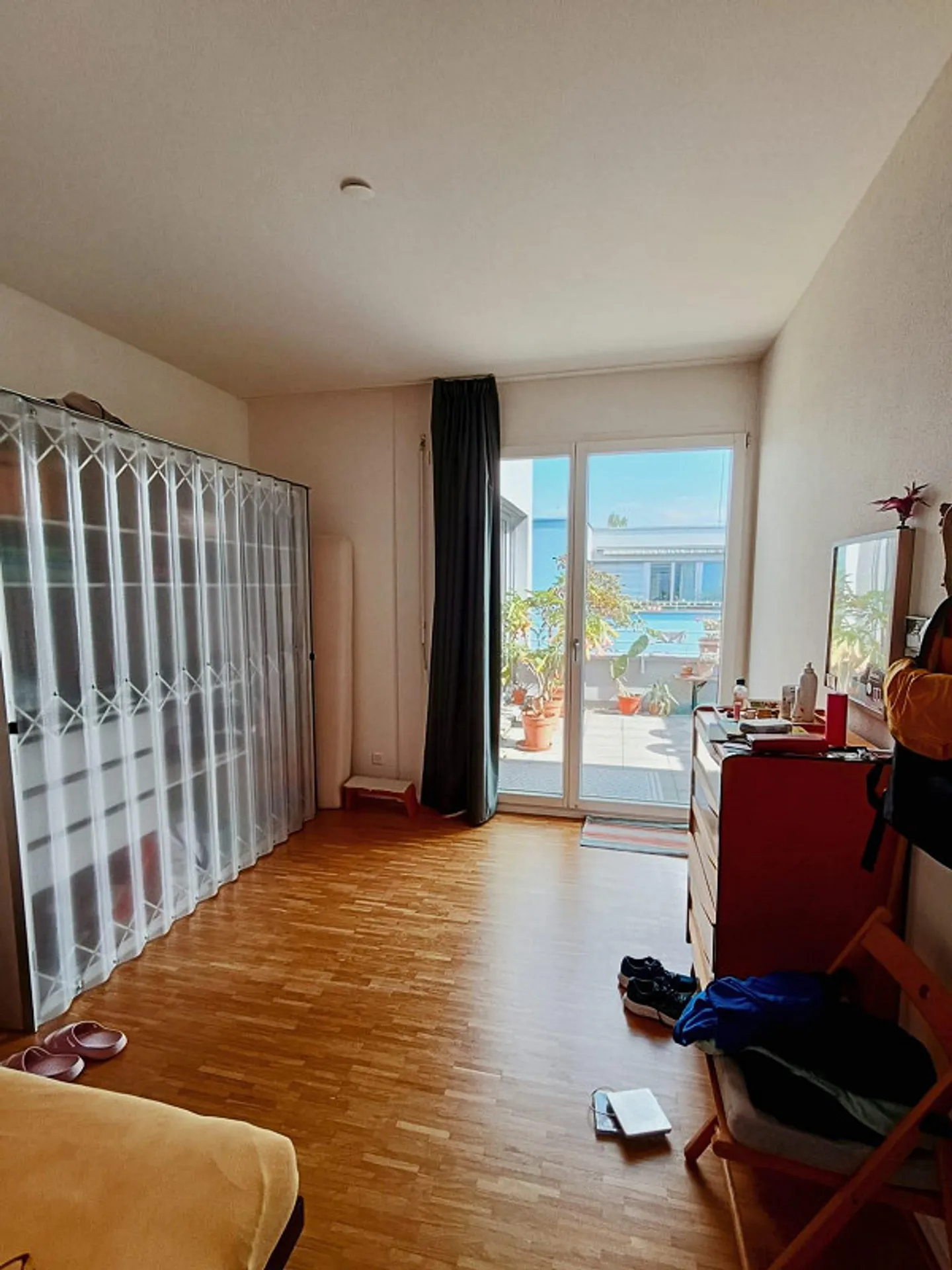 Spacious Penthouse Apartment with View - Photo 5 of 9
