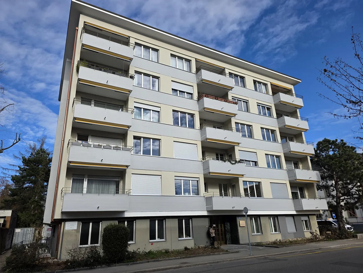 Moderne 4,5-Zimmer-Wohnung - Foto 1 von 17