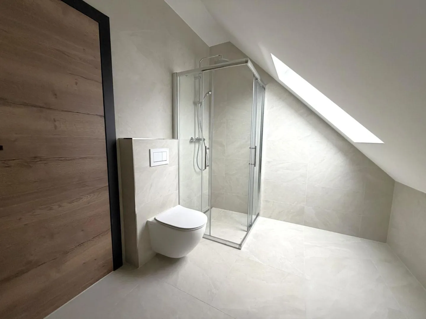 Courtelary, magnifique appartement de 4.5 pièces sous les combles - Photo 7 sur 9