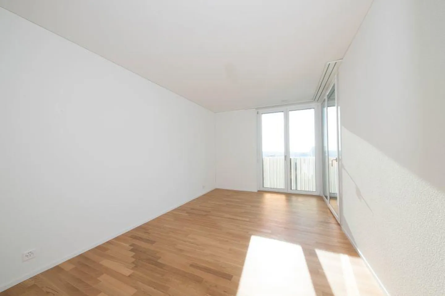 Moderne Wohnung mit Waschturm - Foto 4 von 8
