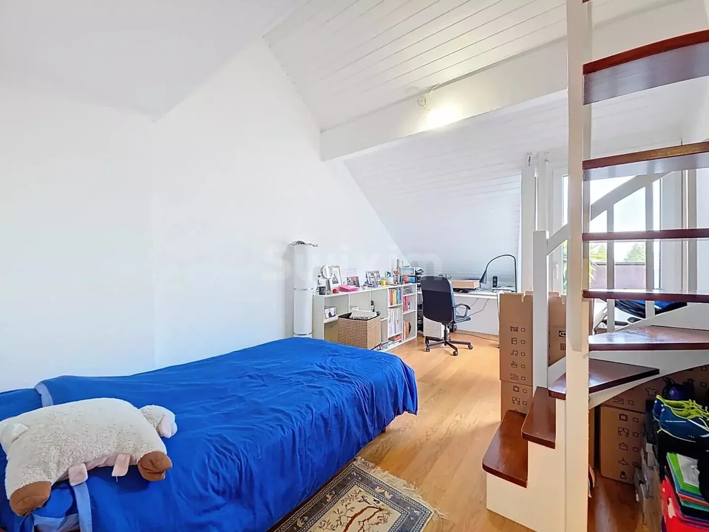 Geräumige 6-Zimmer-Wohnung im Herzen von Satigny - Foto 3 von 8