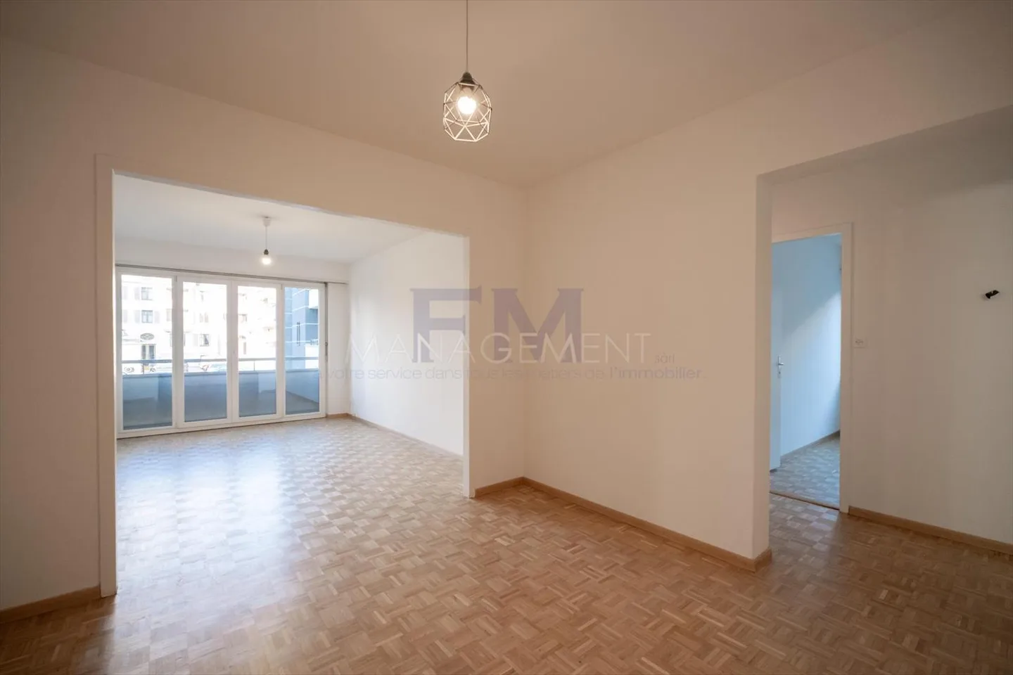 Servette, Avenue de Luserna, 5 Zimmer im 1. Stock, ca. 84m2 - Photo 1 sur 13