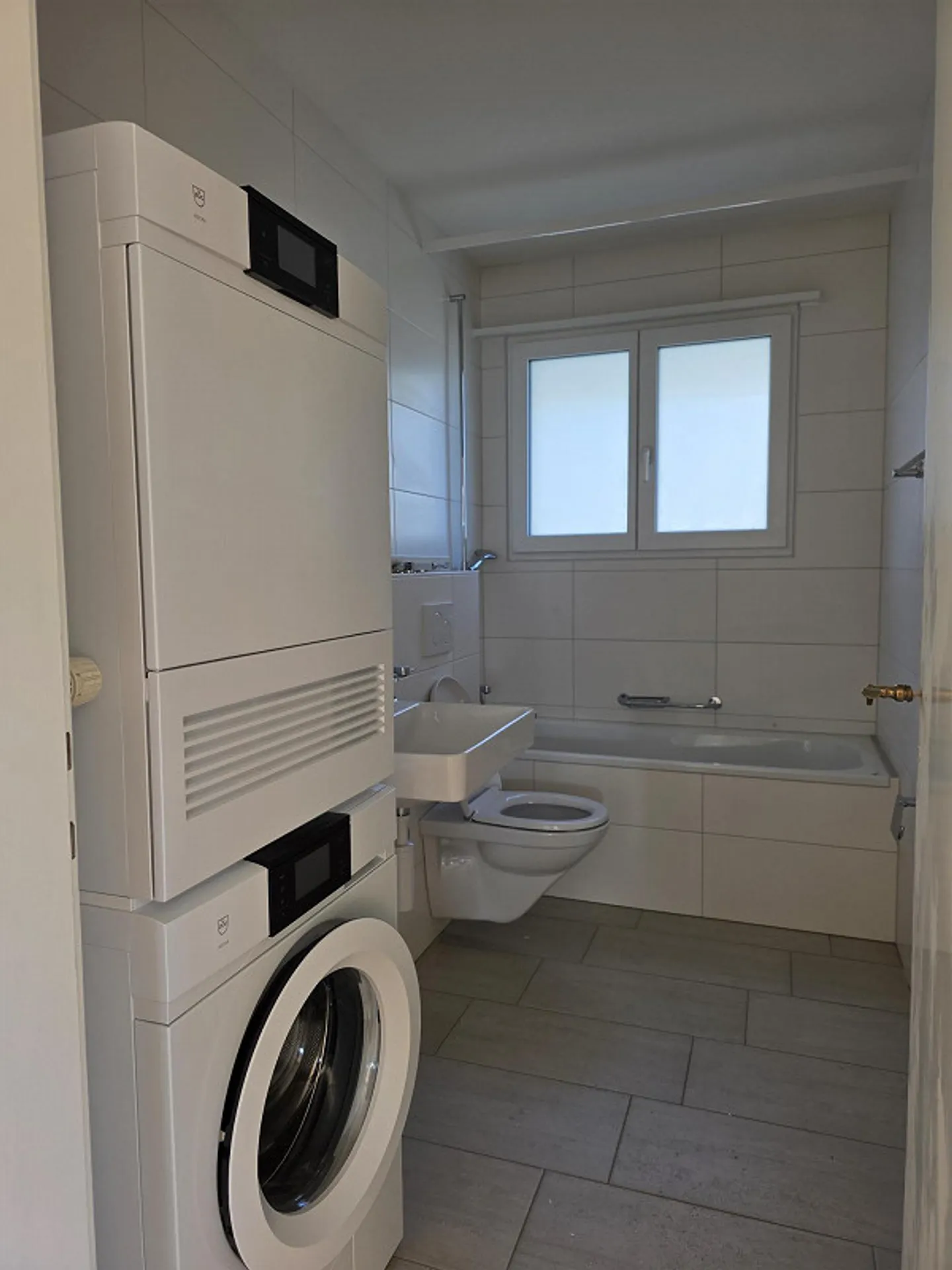 Moderne 4,5-Zimmer-Wohnung - Foto 10 von 17