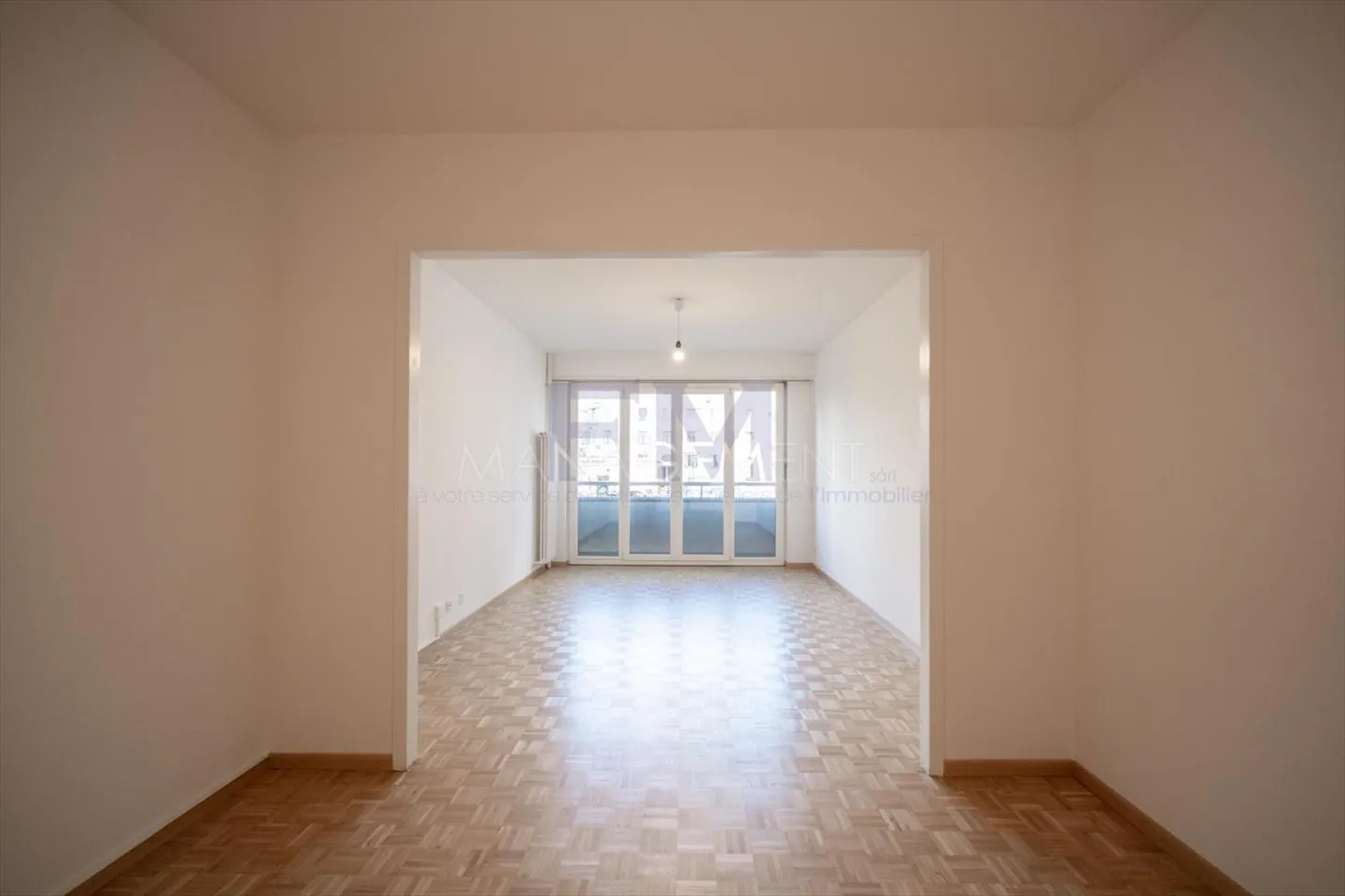 Servette, Avenue de Luserna, 5 Zimmer im 1. Stock, ca. 84m2 - Photo 7 sur 13