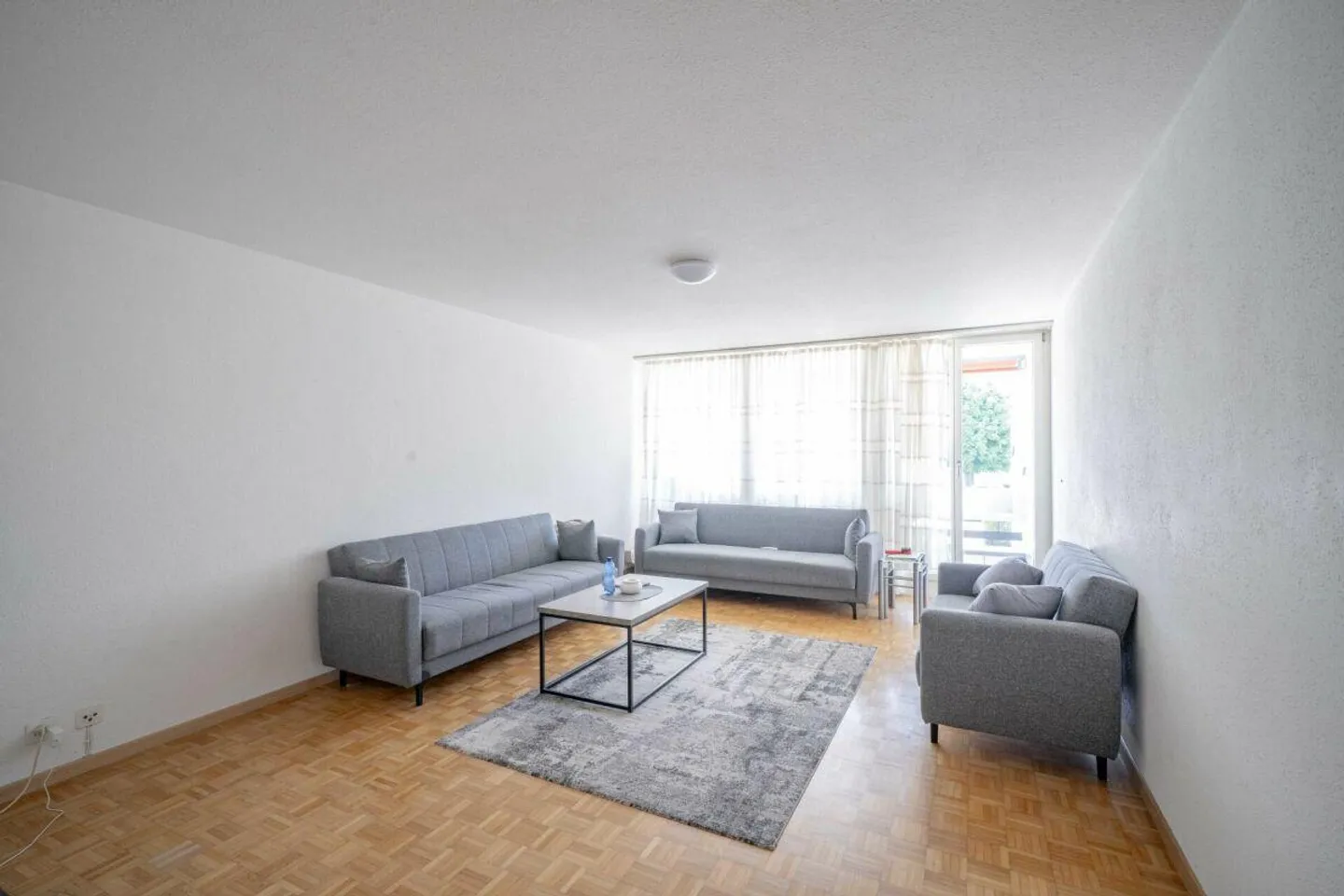 Edificio residenziale e commerciale con negozio/ufficio, cinque appartamenti e uno... - Foto 12 di 16