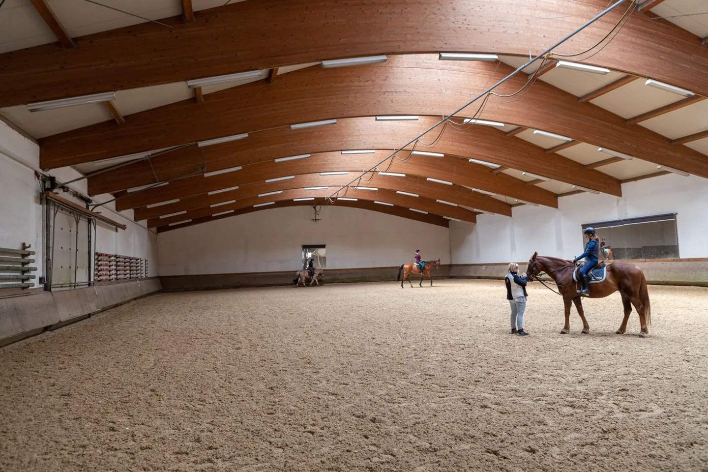 Equestrian property with apartment/single room and riding hall - Photo 1 of 6