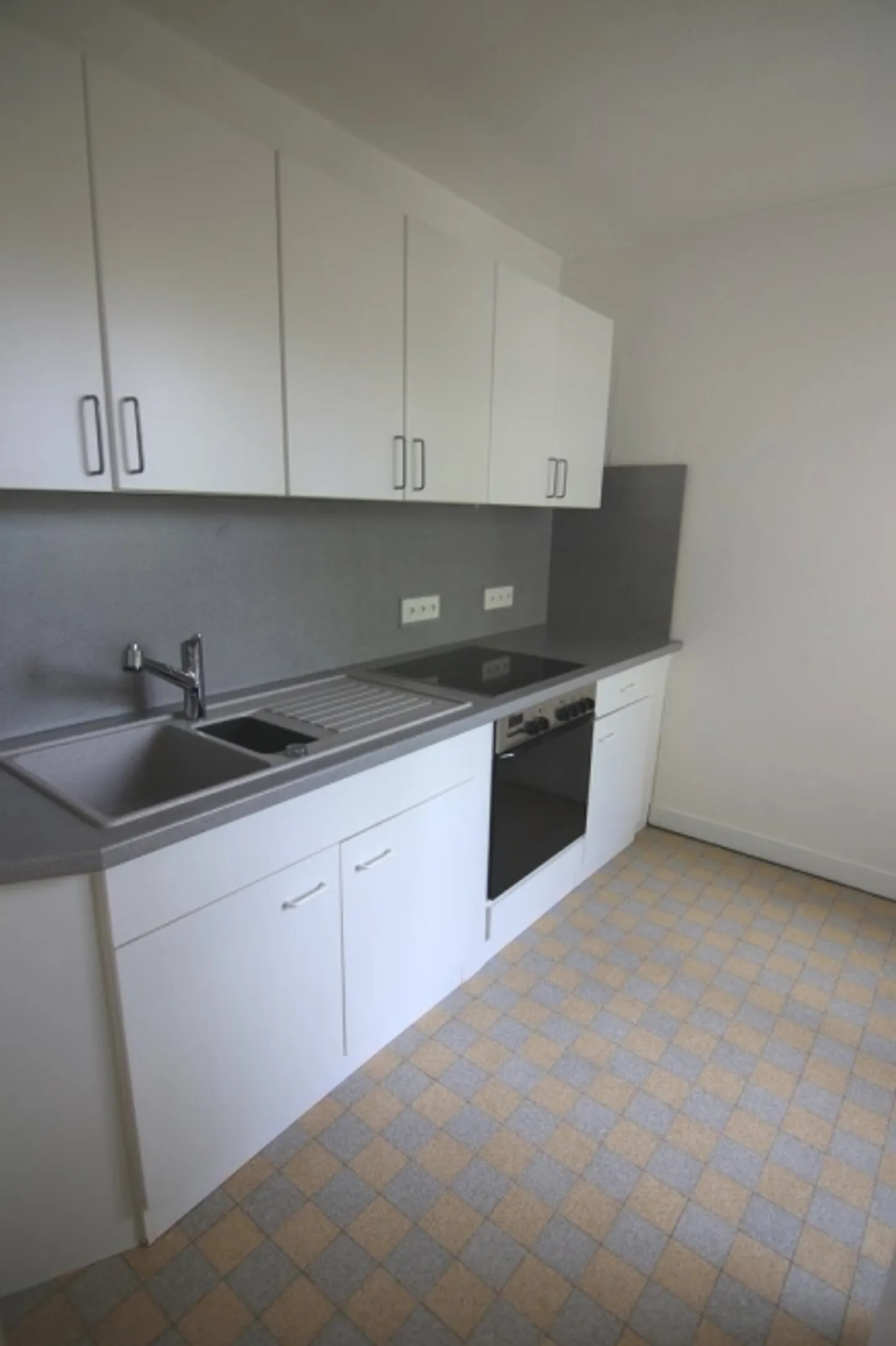 Charmante appartement 3.5 pièces avec vue !! - Photo 9 sur 12