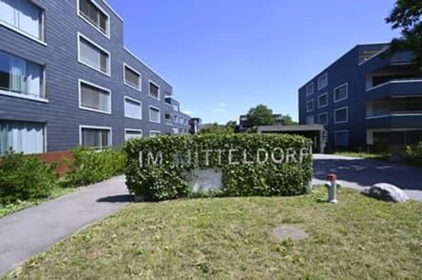 Au milieu du village - vivre, vivre, rencontrer - Photo 1 sur 10