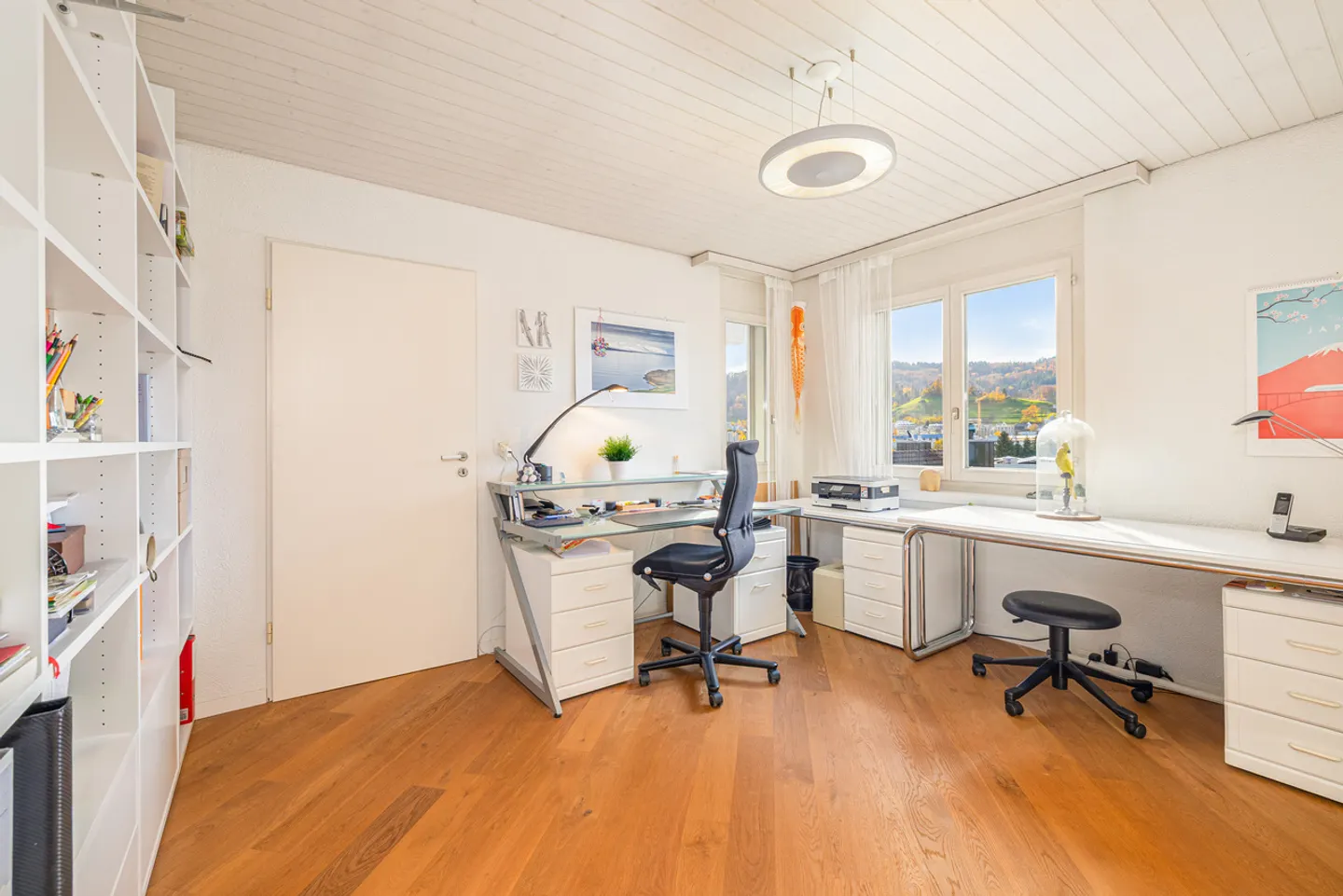 Comfortable living with harmonious ambiance - Photo 10 of 13