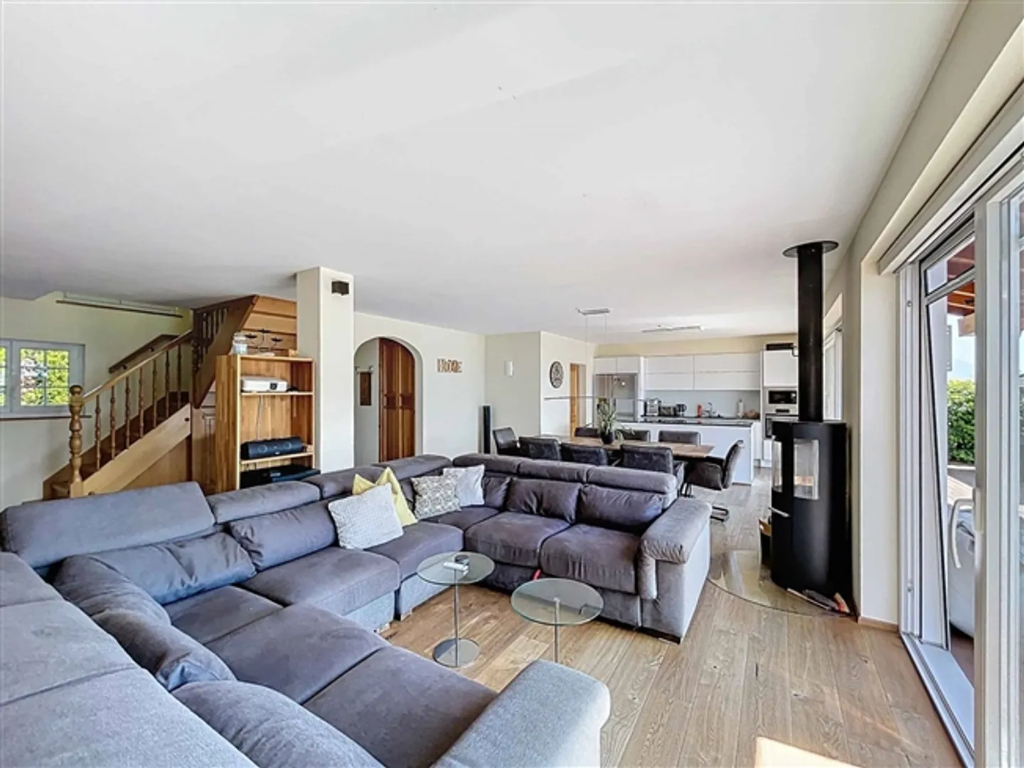 «Prächtige freistehende Villa mit Panoramablick» - Foto 1 von 13