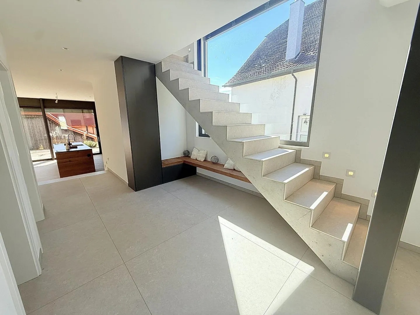 Geräumiges Familienhaus in Montavon - Foto 6 von 13