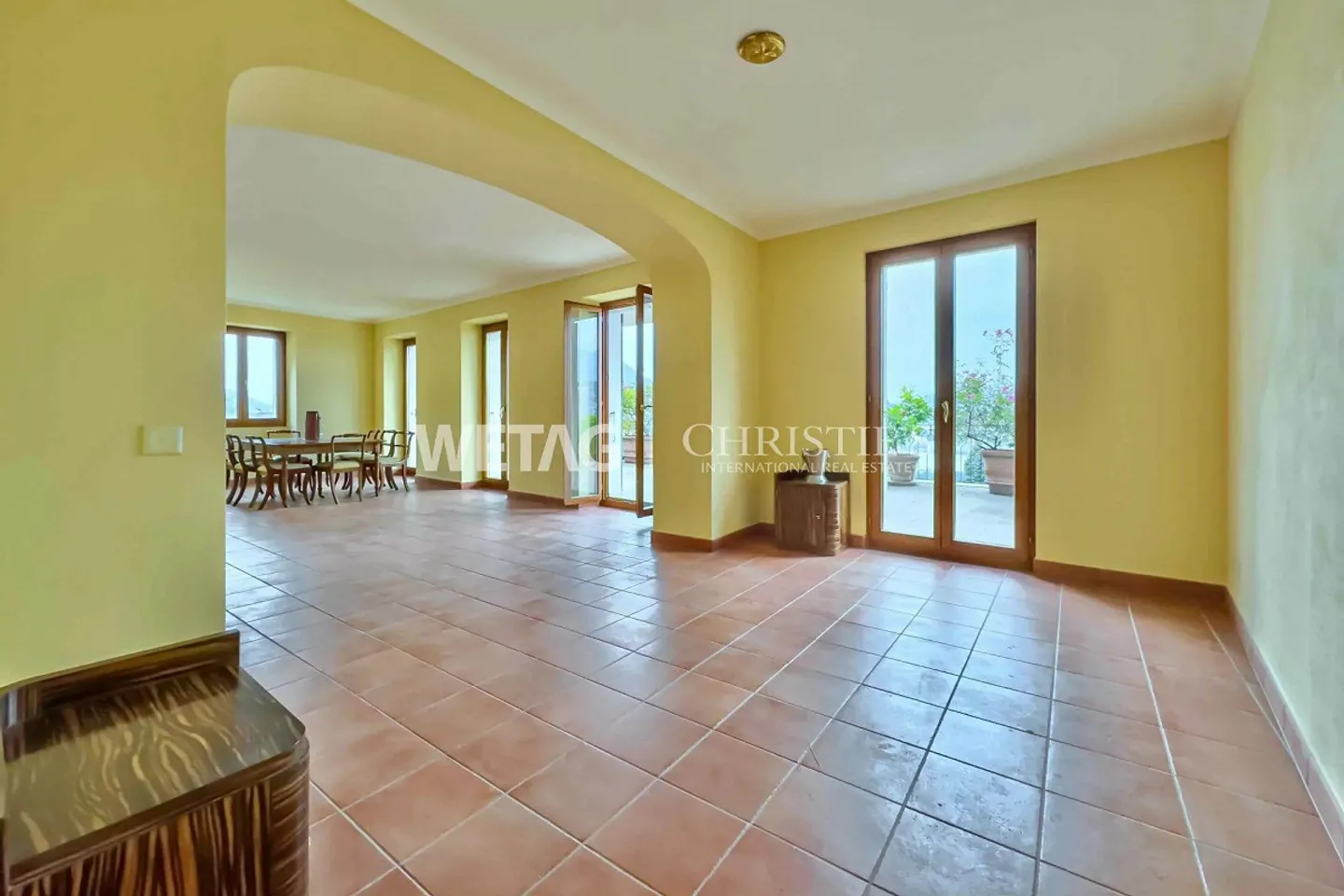 Ruvigliana : Appartement avec vue magnifique sur le lac et piscine à vendre - Photo 3 sur 10