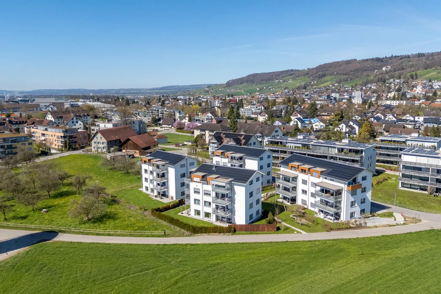 Appartamento nuovo elegante con grande area giardino - Foto 2 di 25