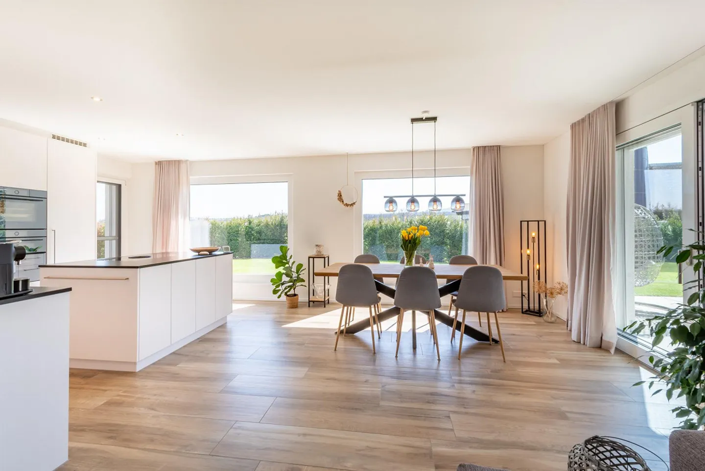 Appartamento nuovo elegante con grande area giardino - Foto 7 di 25