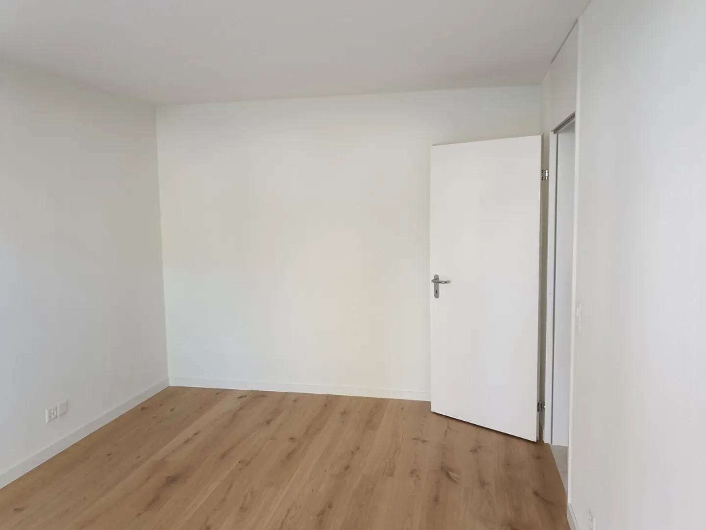Belle appartement de 4,5 pièces au rez-de-chaussée, situé au centre, fraîchement rénové - Photo 10 sur 17