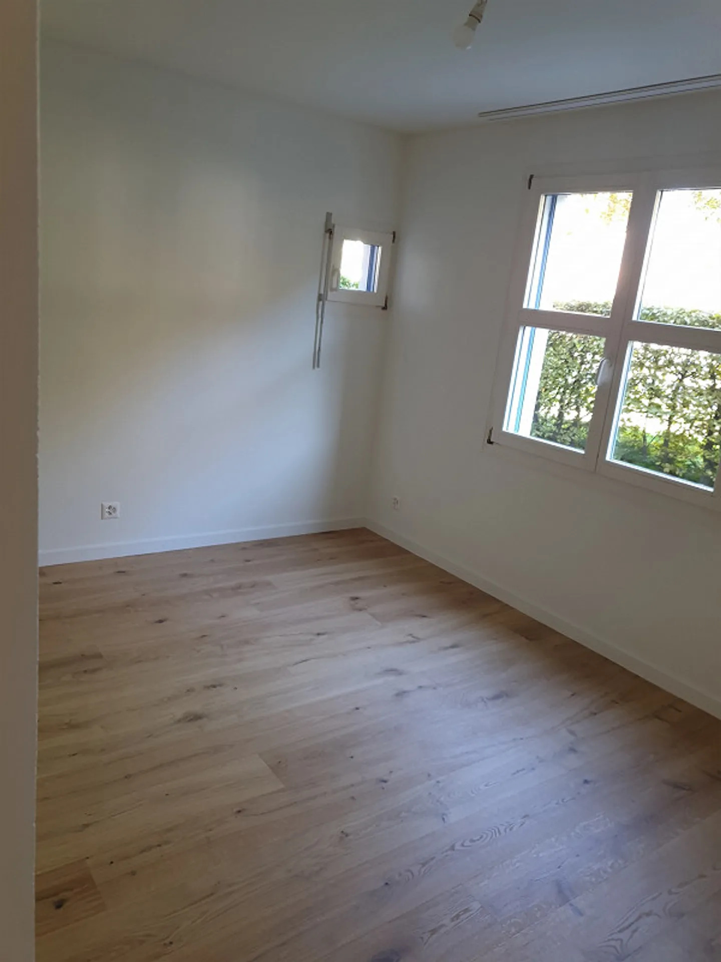 Belle appartement de 4,5 pièces au rez-de-chaussée, situé au centre, fraîchement rénové - Photo 11 sur 17