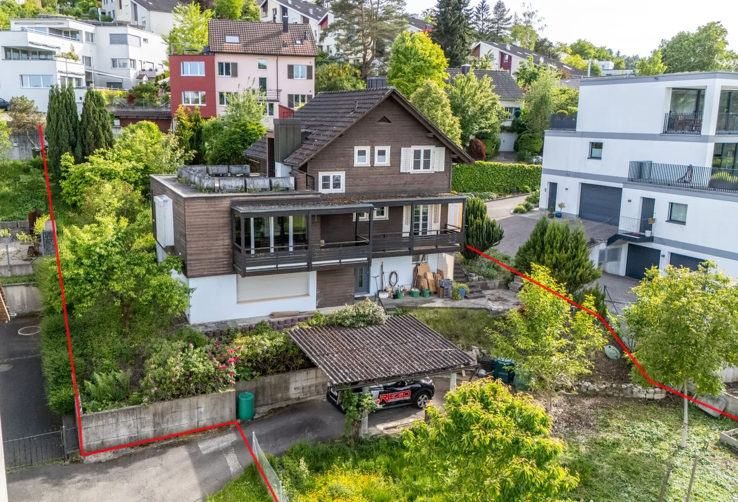 Grosszügiges Familienhaus - Foto 1 von 21
