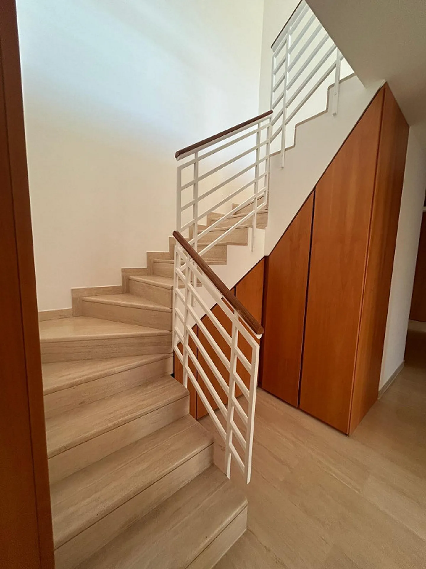 Villa ensoleillée avec vue sur le lac Whirlpool 5.5 pièces, 190 m² - Photo 25 sur 26