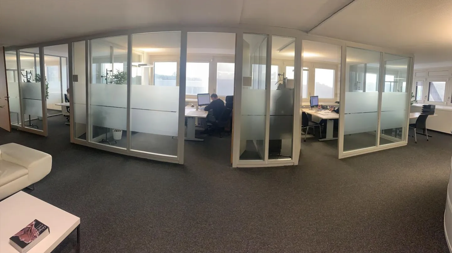 Vaud Büros verfügbar 217 m2, zahlreiche Parkplätze und Autobahnzugang - Foto 5 von 10