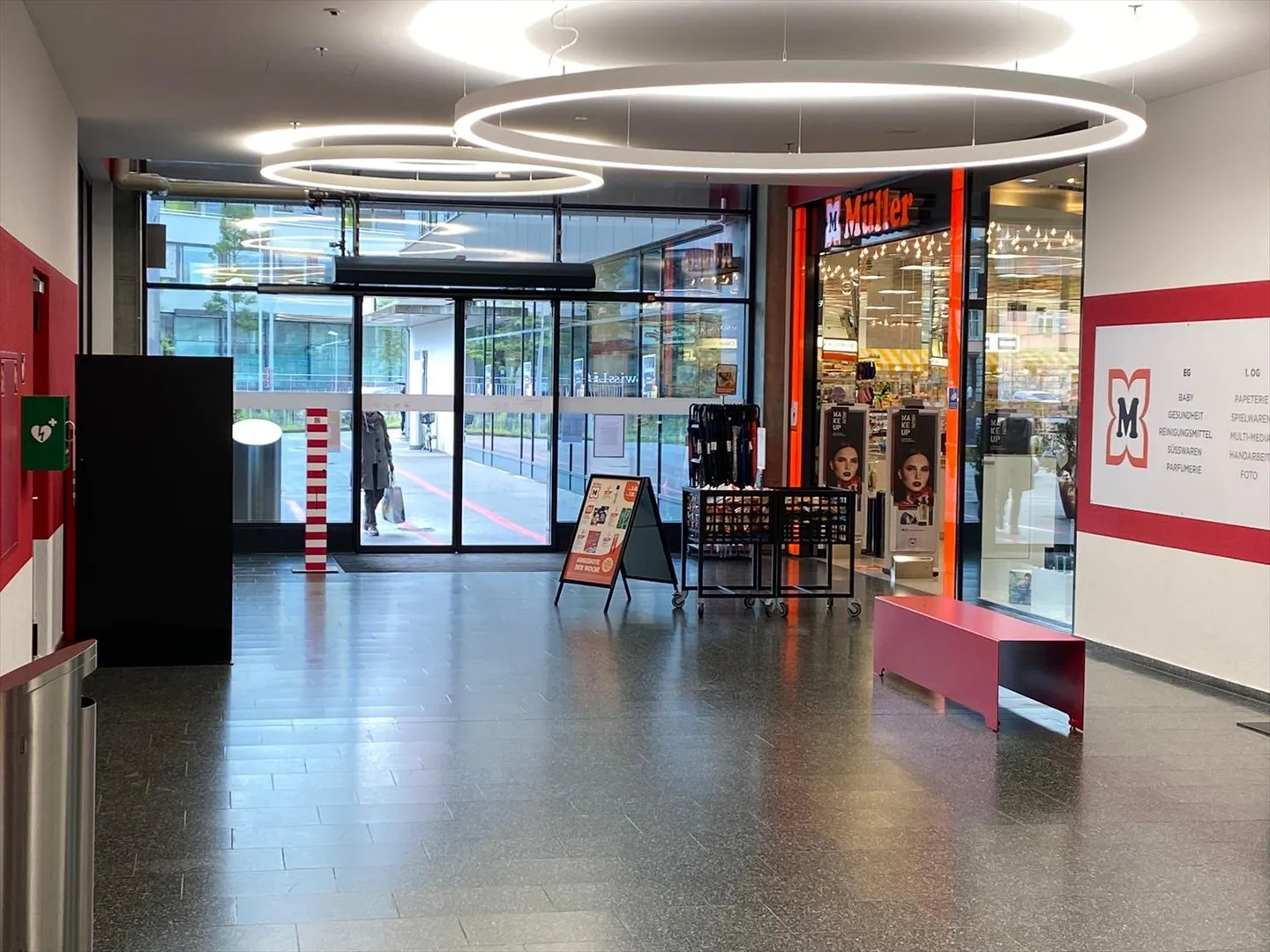 Ihr neues Coiffeur-/Beauty- oder Verkaufsgeschäft - Foto 2 von 7