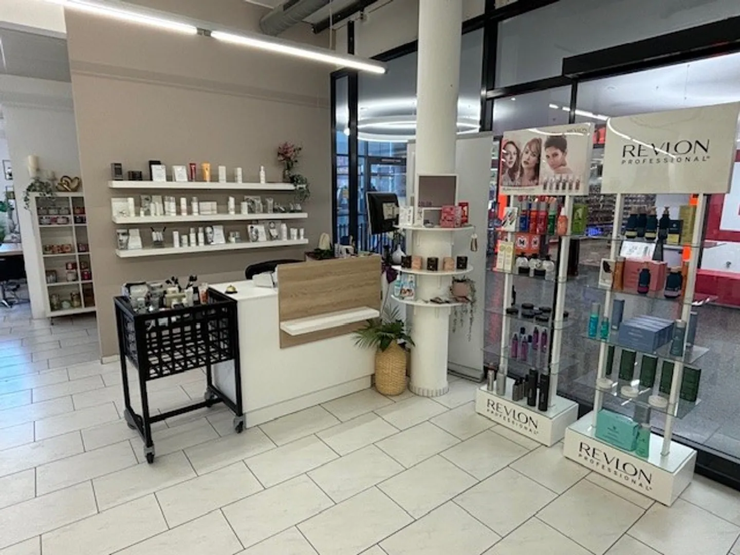 Ihr neues Coiffeur-/Beauty- oder Verkaufsgeschäft - Foto 7 von 7