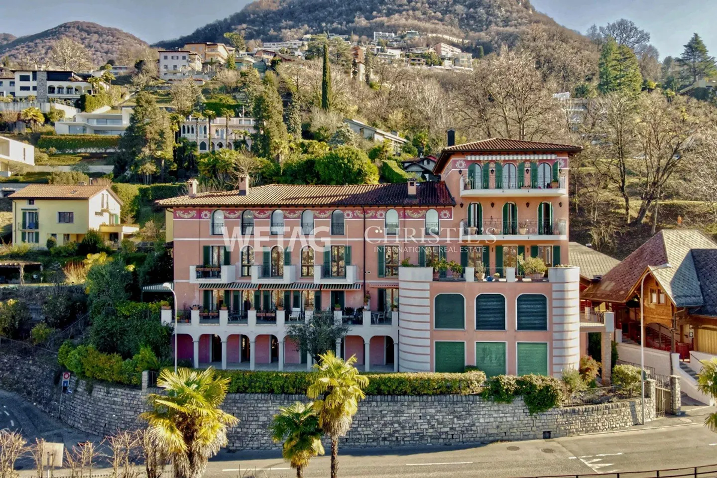 Lugano-Ruvigliana: elegant apartment with breathtaking lake view, pool & garden for sale - Photo 1 of 9