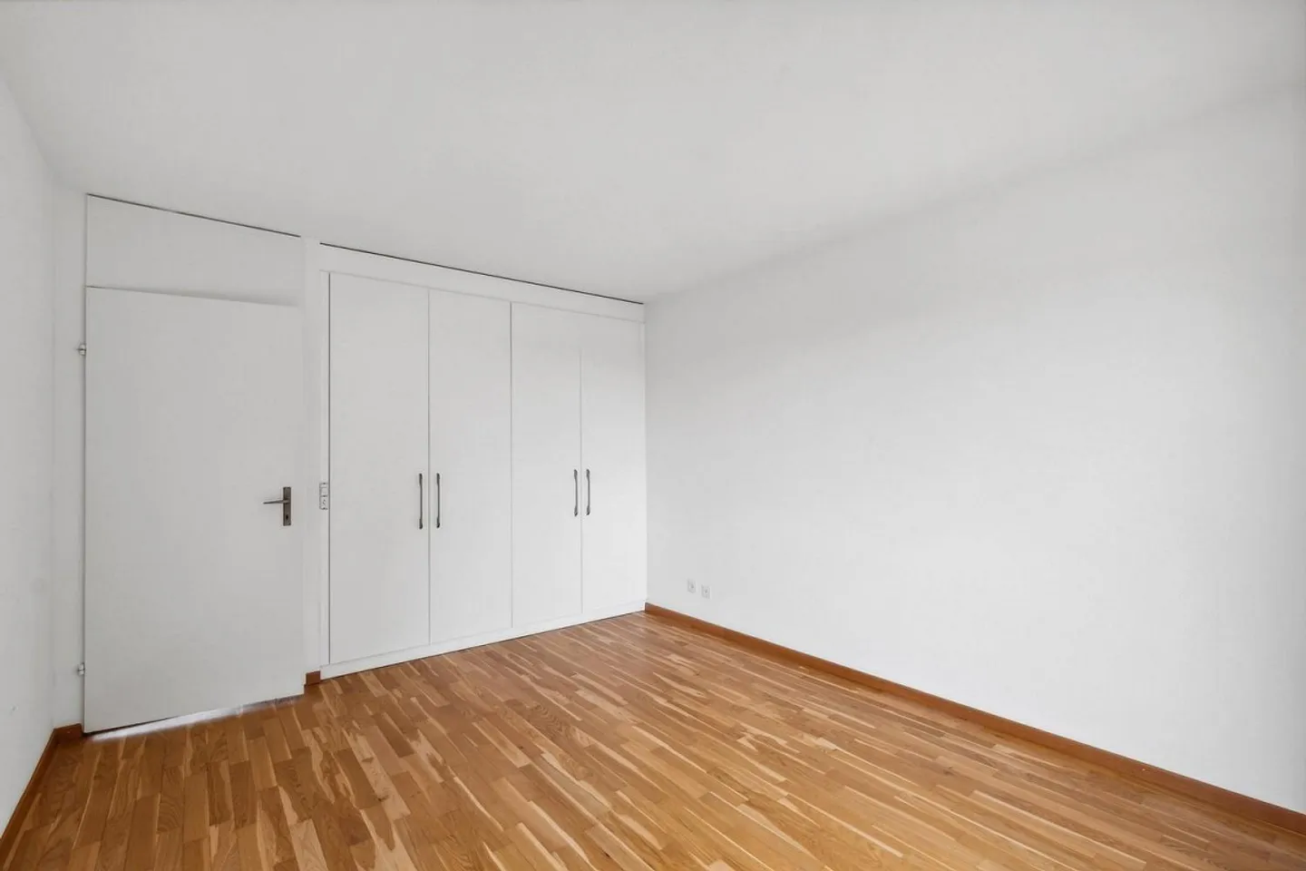 Bright 3.5-room apartment on the 5th floor with beautiful views - Photo 3 of 13