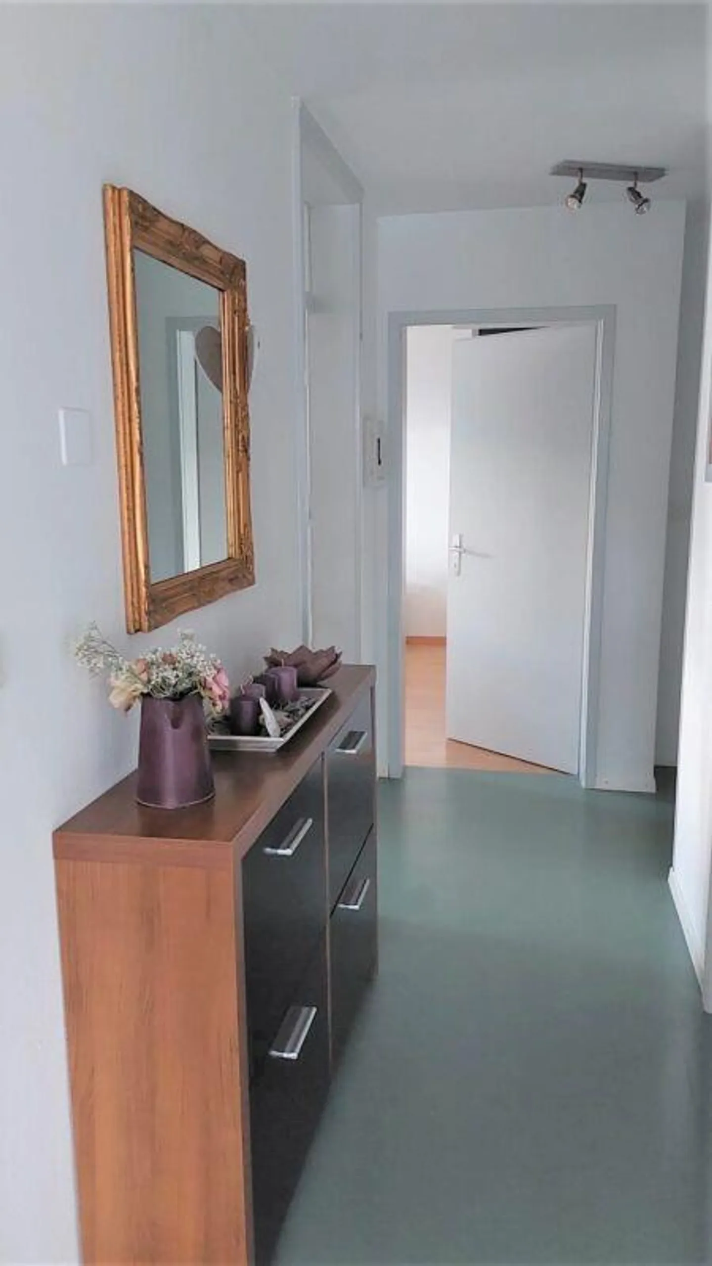 Ottimo appartamento per famiglie al 1° piano con balcone, parco giochi e altro... - Foto 9 di 14