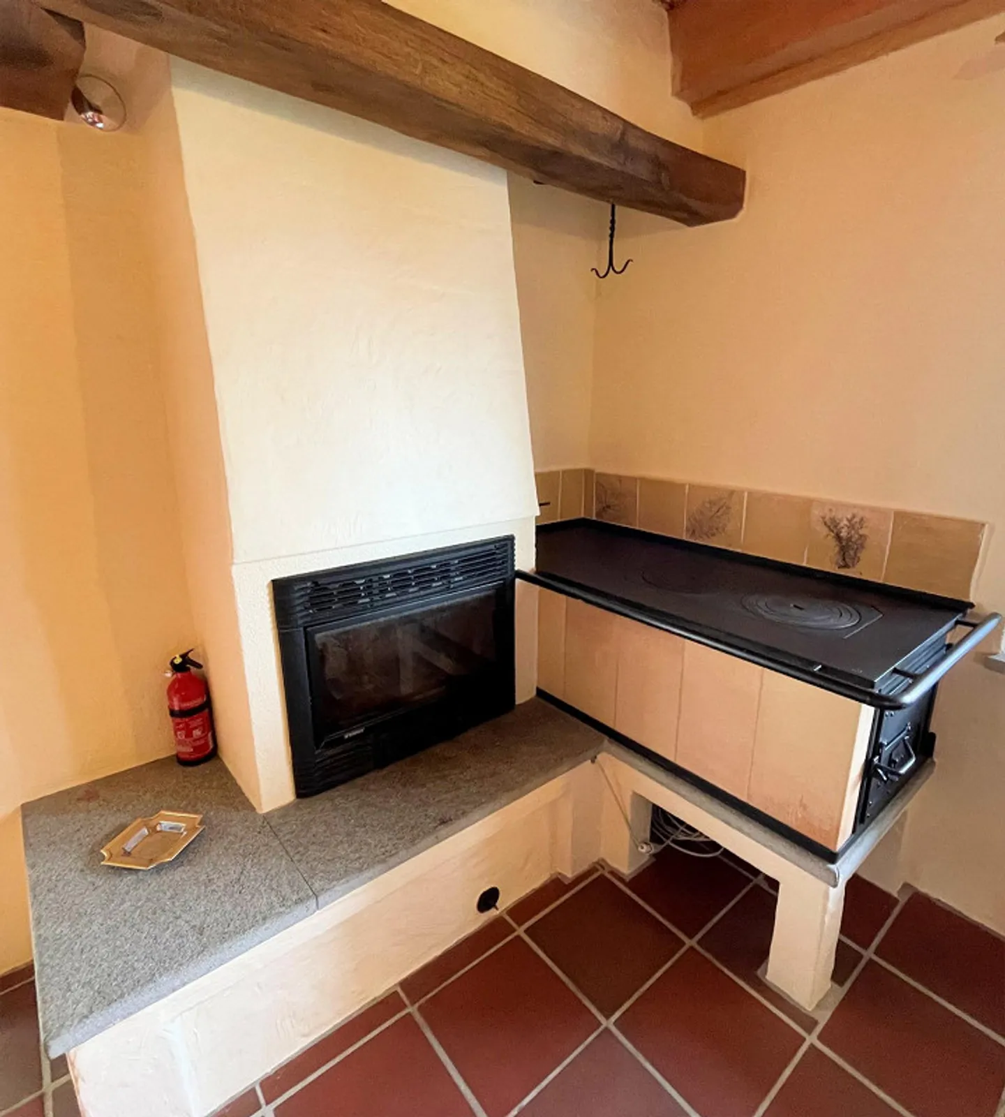 Sehr gut renoviertes rustikales Haus mit atemberaubendem Panoramablick - Foto 7 von 13