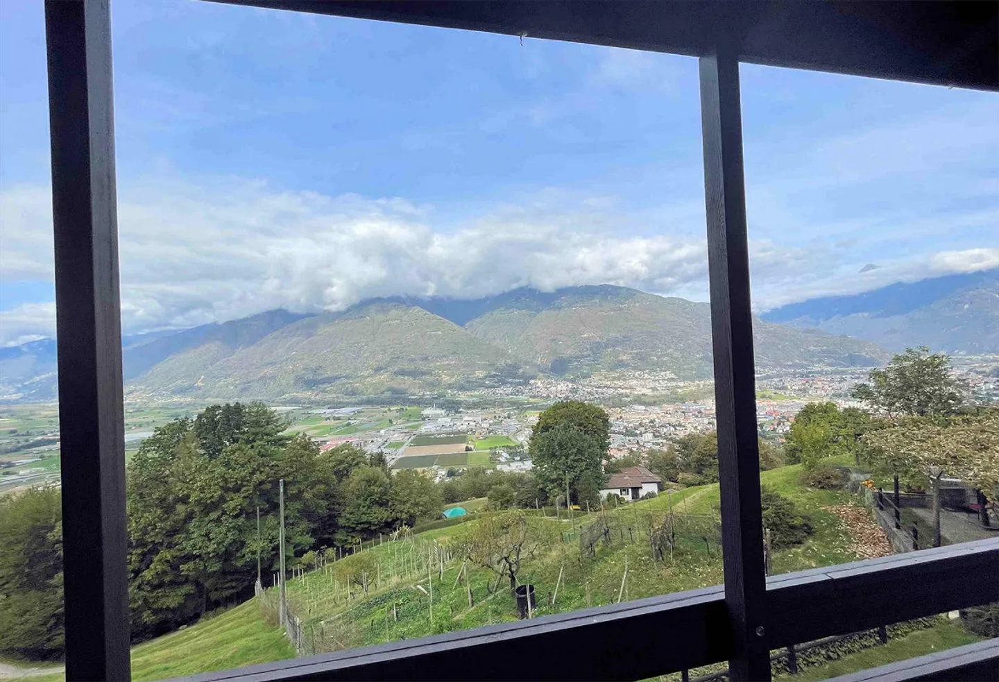 Sehr gut renoviertes rustikales Haus mit atemberaubendem Panoramablick - Foto 13 von 13